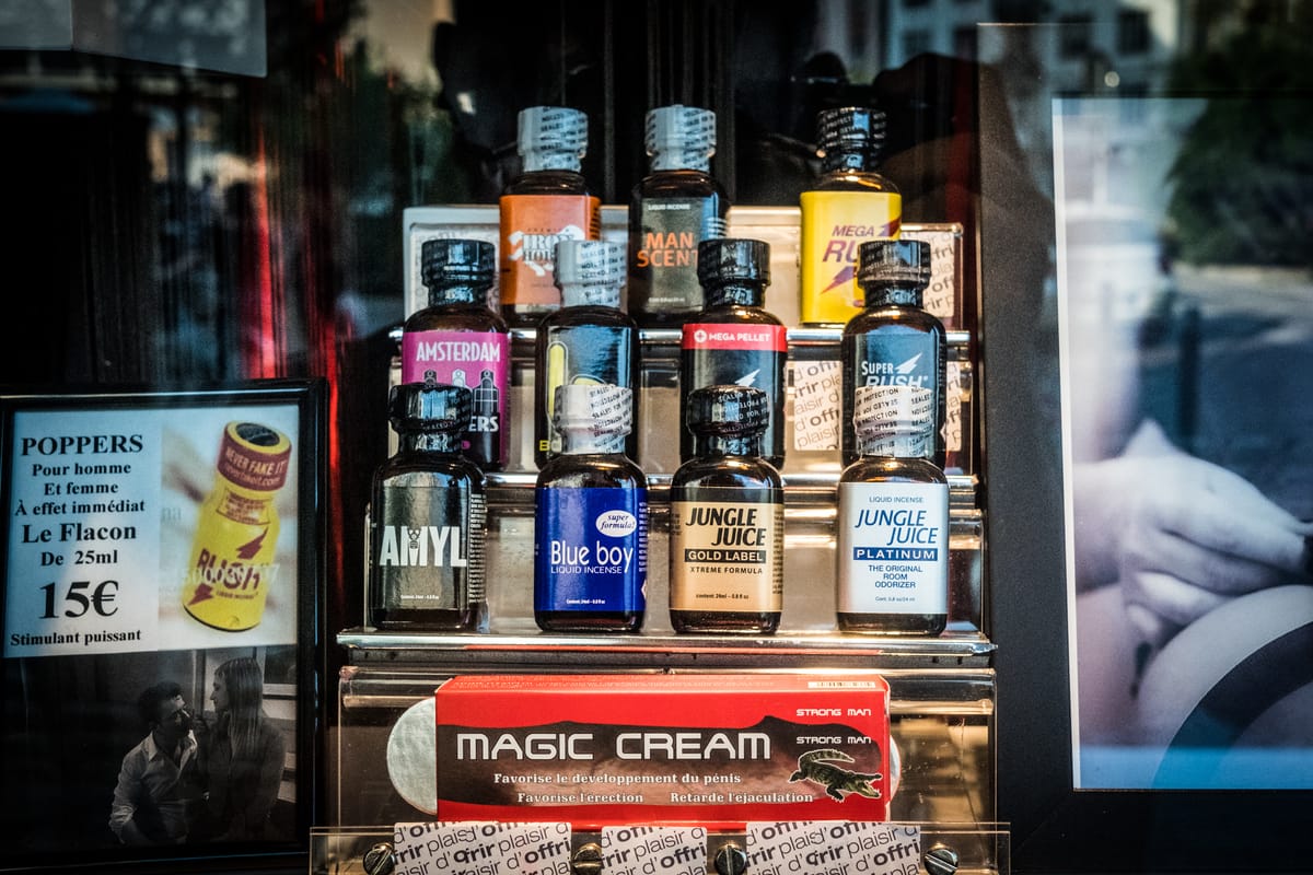 Arizona Bill Would Make Possession of Poppers a Felony